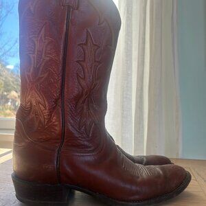 Brown Vintage Tony Lama cowboy boots - size 9